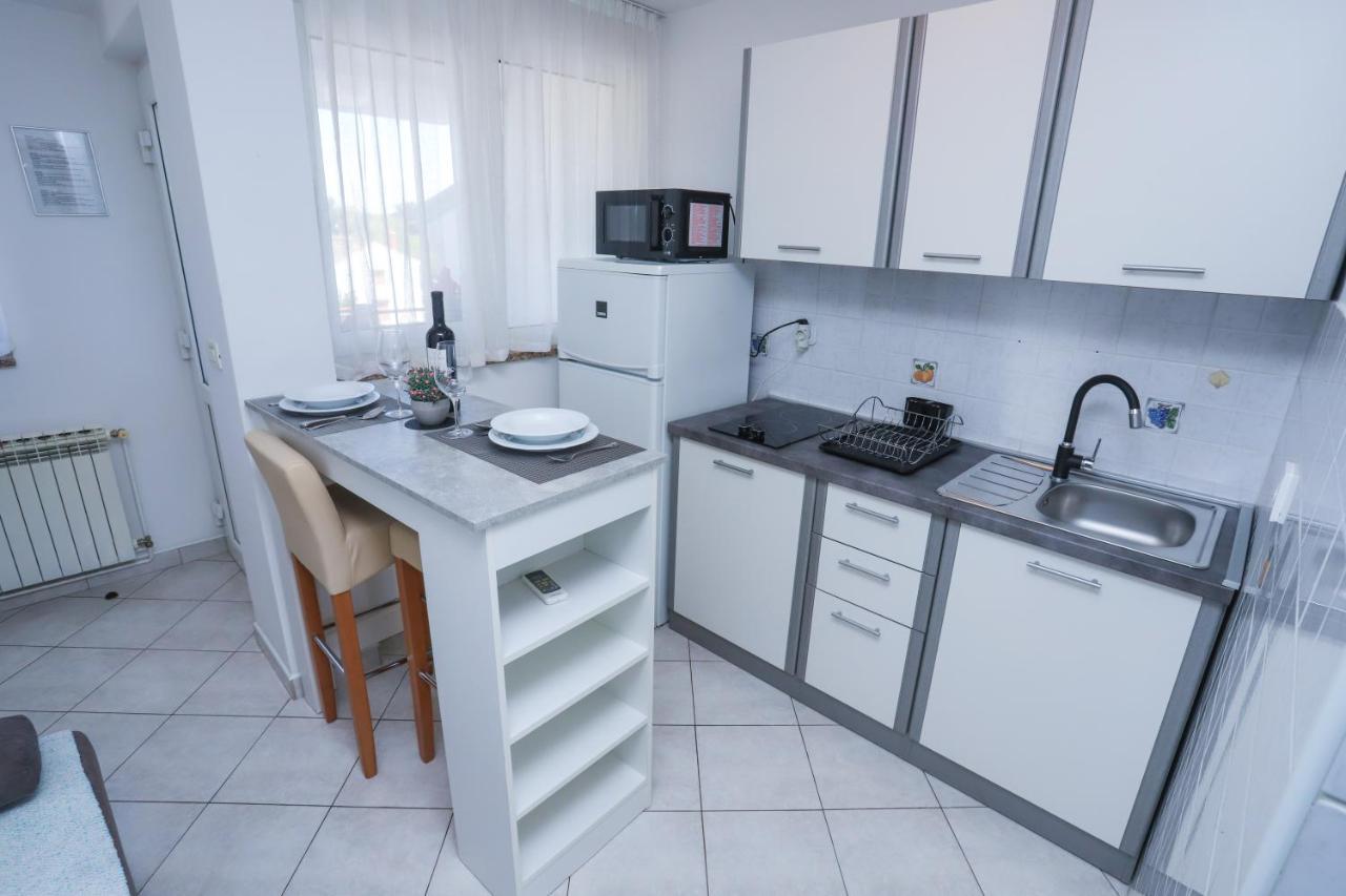 Apartment Ivica *