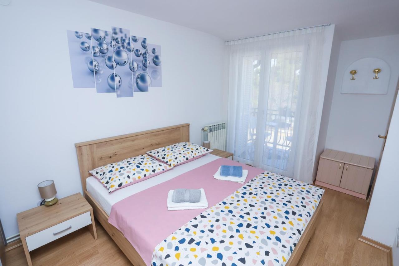 Apartment Ivica *