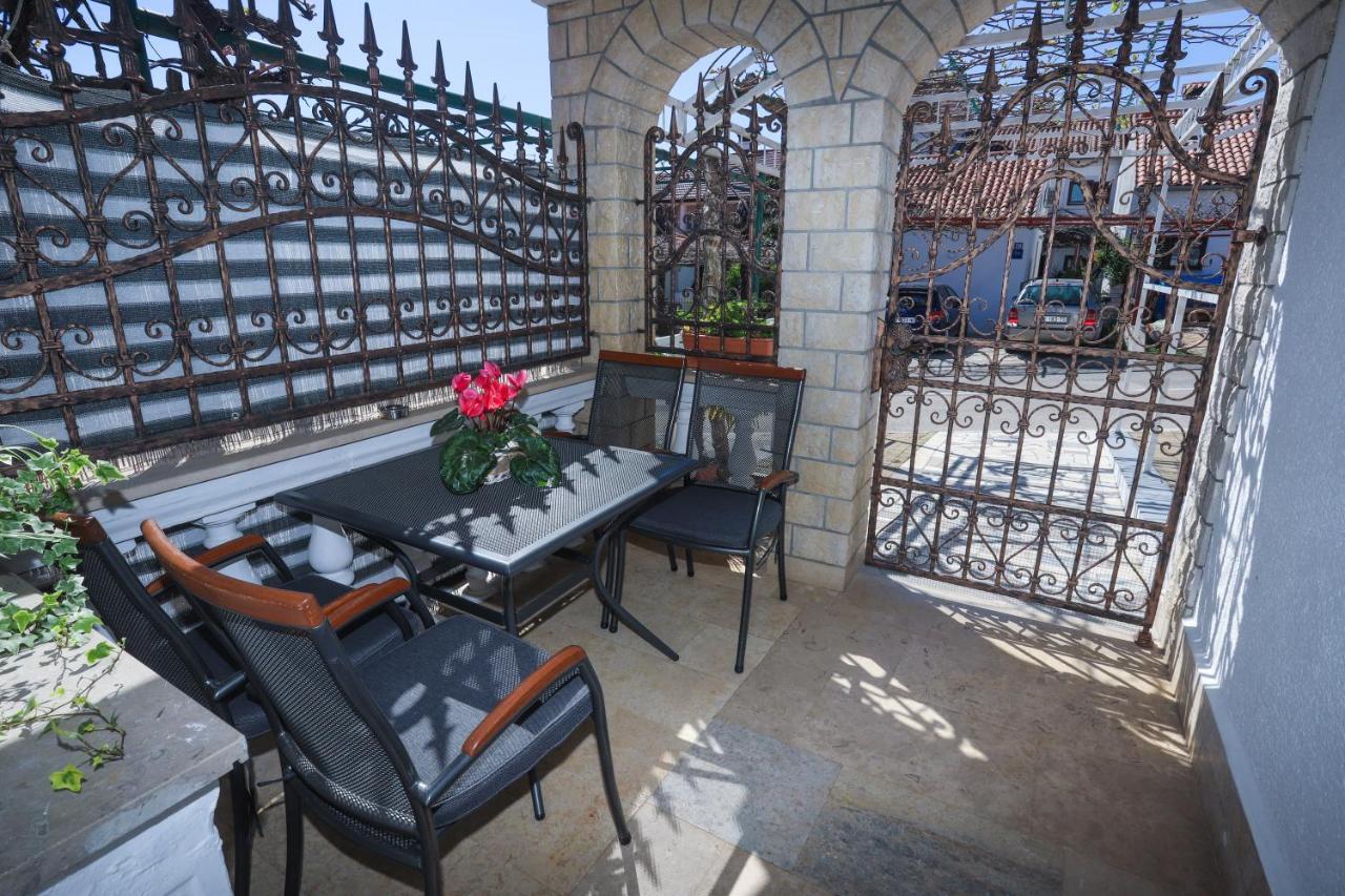 Ivica Apartment *